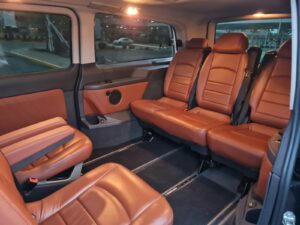 Mercedes Van-Viano 6 Seater With Executive Sitting Available for Hire